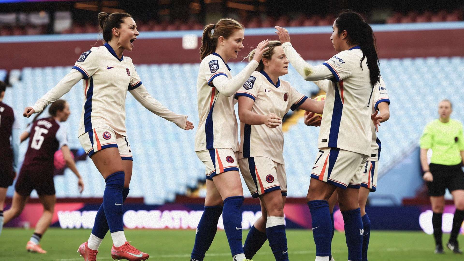 拉福德球场 拉福德球场