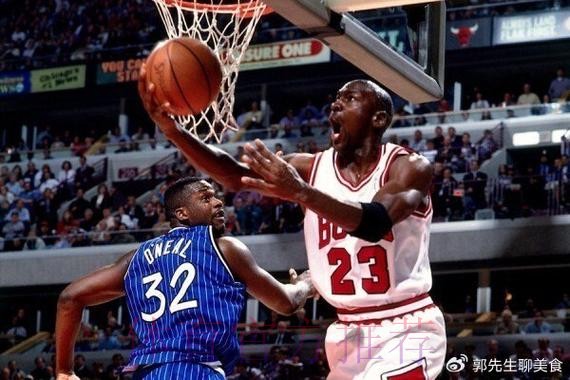 巅峰乔丹遇到新秀奥尼尔,轰下64分6篮板5抢断,奥尼尔什么表现? 巅峰乔丹遇到新秀奥尼尔,轰下64分6篮板5抢断,奥尼尔什么表现?